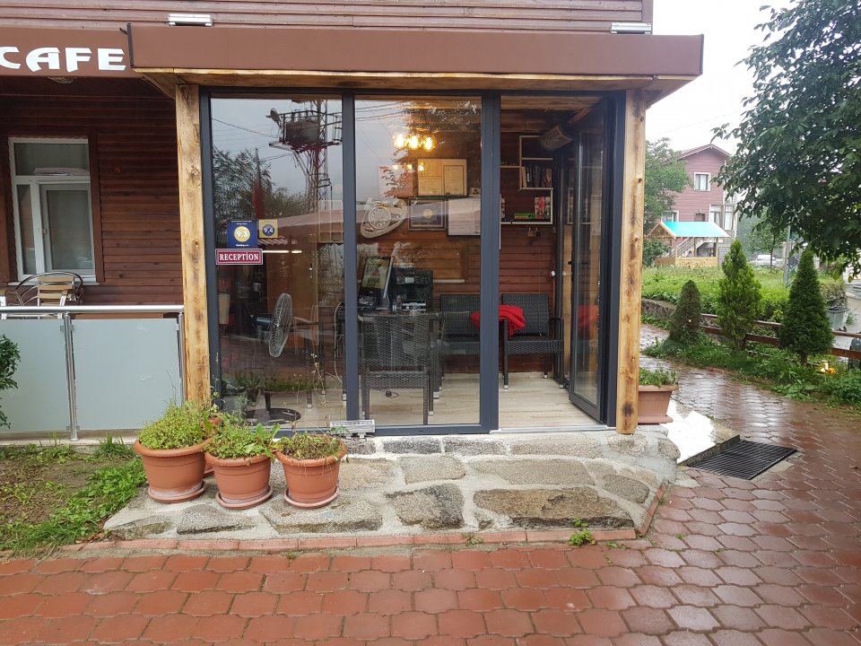 Cafe